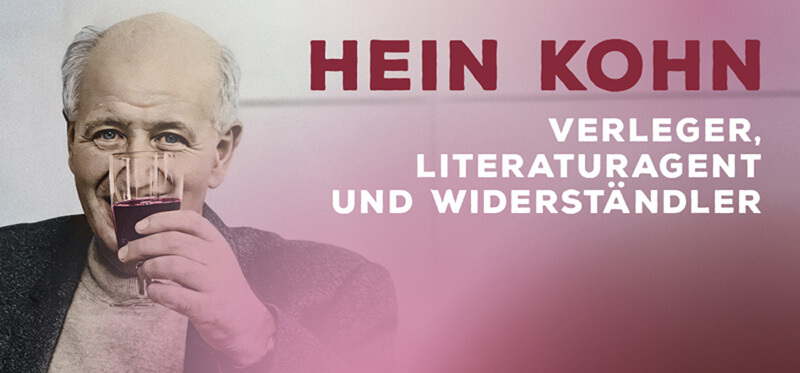 Tücher und Bücher Hein Kohn mit Weinglas